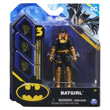 Încarcă imaginea în Galerie, Batman Figurina Batgirl Articulata cu 3 Accesorii Surpriza
