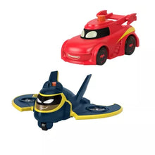 Încarcă imaginea în Galerie, Fisher Price Batwheels Set 2 Masinute cu Lumini Redbird si Batwing Scara
