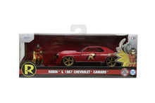 Încarcă imaginea în Galerie, Jada Toys Batman Set Figurina Robin si Masinuta Metalica Chevrolet Camaro 1967
