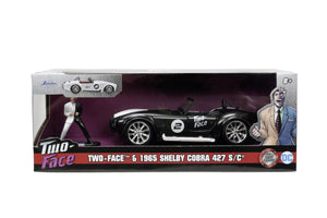 Jada Toys Batman Set Figurina Two Face si Masinuta Metalica Shelby Cobra 427