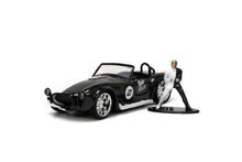 Încarcă imaginea în Galerie, Jada Toys Batman Set Figurina Two Face si Masinuta Metalica Shelby Cobra 427
