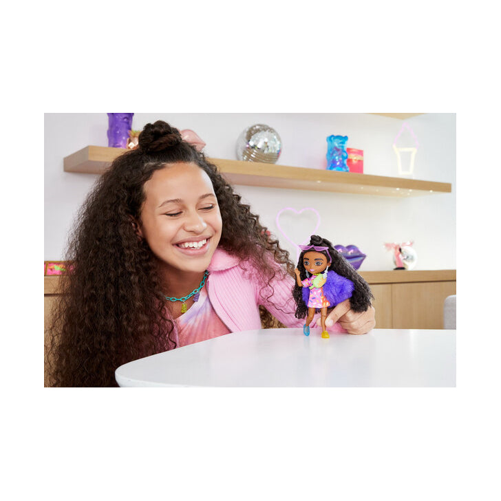 Barbie Papusa Extra Mini Bruneta 20cm
