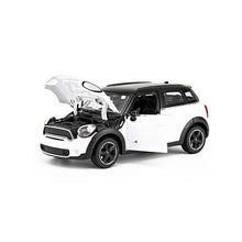 Încarcă imaginea în Galerie, Rastar Masinuta Metalica Mini Cooper Alba

