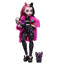 Încarcă imaginea în Galerie, Monster High Papusa Draculaura Creepover Party
