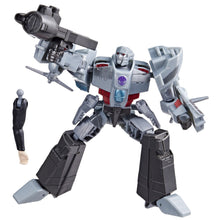 Încarcă imaginea în Galerie, Transformers Figurina Earthspark Deluxe Megatron 12.5cm
