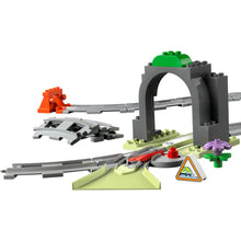 Încarcă imaginea în Galerie, Lego Duplo Set De Extindere Tunel cu Sine de Cale Ferata
