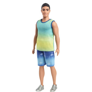 Barbie Fashionistas Baiat Brunet cu Maiou si Pantaloni Scurti