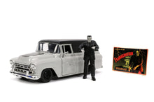 Încarcă imaginea în Galerie, Jada Toys Set Masinuta 1957 Chevy Suburban si Figurina Frankenstein
