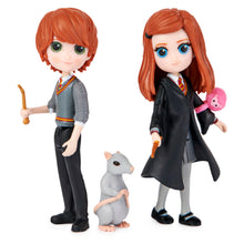 Încarcă imaginea în Galerie, Harry Potter Wizarding World Magical Set 2 Figurine Ron si Ginny Weasley
