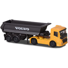 Încarcă imaginea în Galerie, Majorette Set 4 Masinute Metalice Volvo 7.5cm
