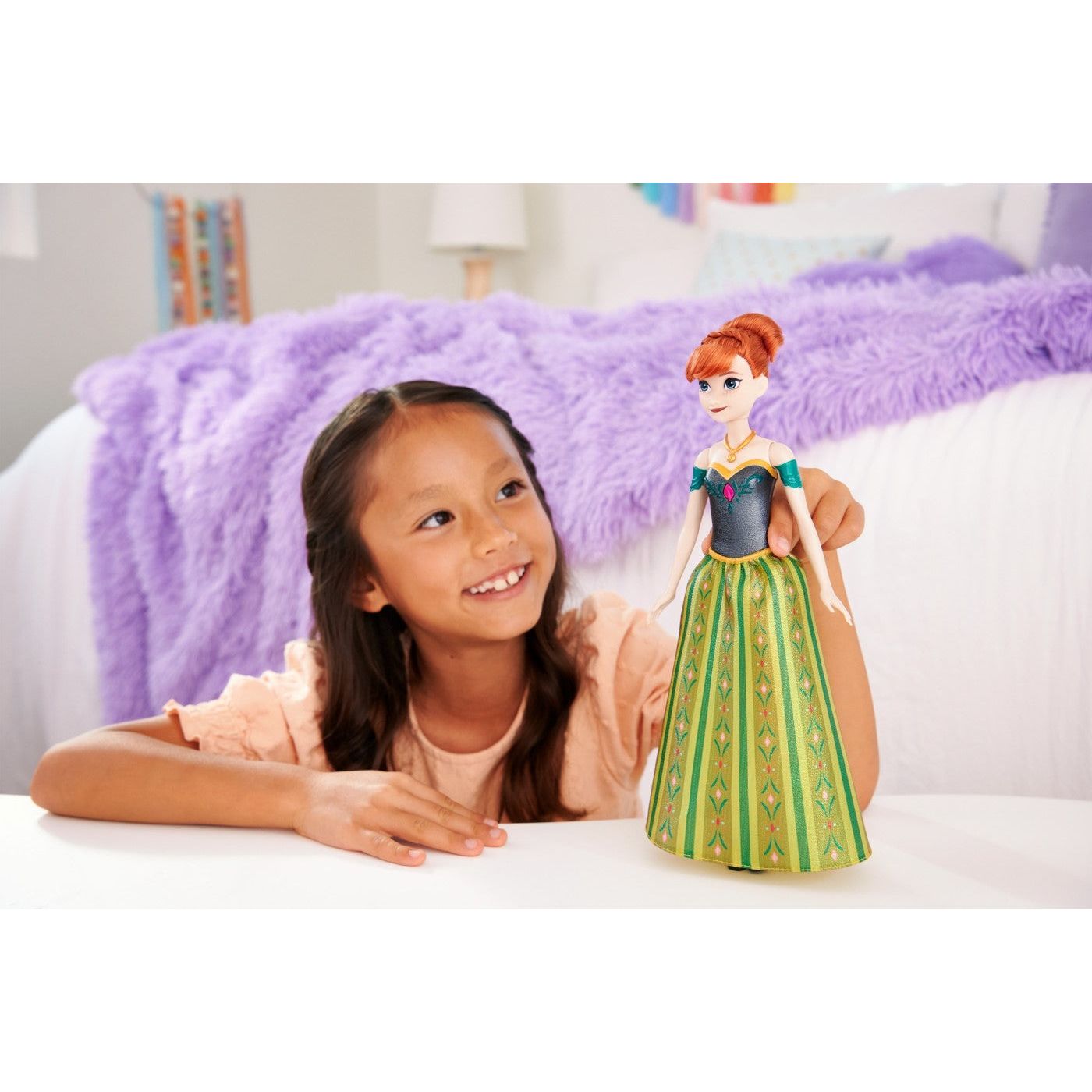 Disney Frozen Papusa Anna Cantareata 33cm