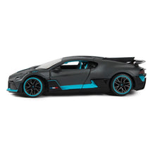 Încarcă imaginea în Galerie, Rastar Metal Masinuta Metalica Bugatti Divo 1/24
