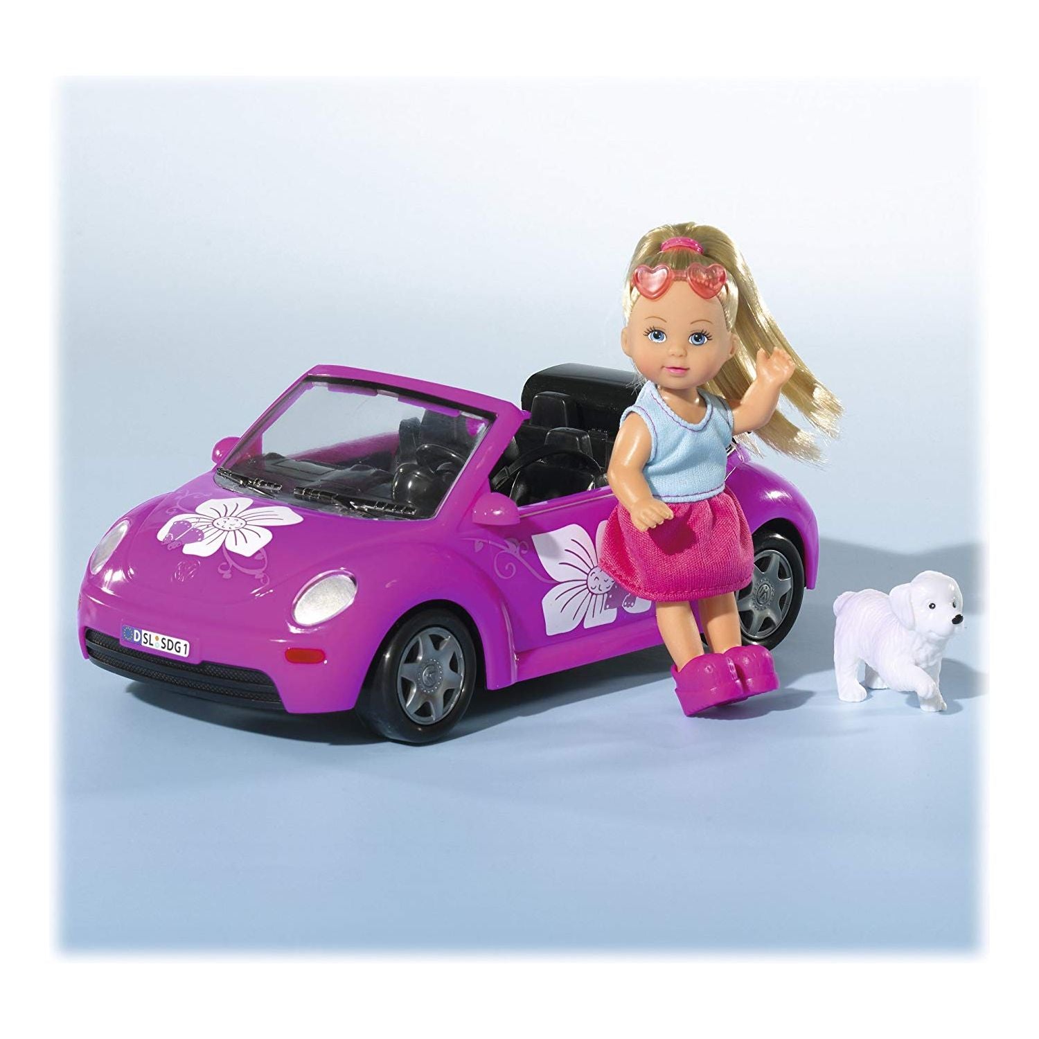Steffi Love Papusa Evi cu Masina Beetle si Catel