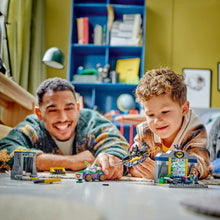 Încarcă imaginea în Galerie, Lego Super Heroes Batcave cu Batman, Batgirl si Joker
