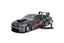 Încarcă imaginea în Galerie, Jada Toys Marvel Masinuta Metalica Ford Mustang si Figurina War Machine
