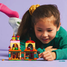 Încarcă imaginea în Galerie, Lego Disney Princess Minicasa din Encanto
