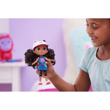 Încarcă imaginea în Galerie, Gabbys Dollhouse Papusa de Calatorie 20.3cm

