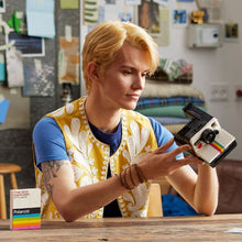 Încarcă imaginea în Galerie, Lego Ideas Camera Foto Polaroid One Step SX70
