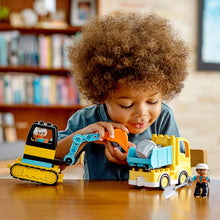Încarcă imaginea în Galerie, Lego Duplo Camion si Excavator pe Senile
