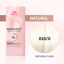 Încarcă imaginea în Galerie, Wella Professionals Shinefinity Zero Lift Glaze 010/0 Natural Flash - Vopsea Demipermanenta 60ml
