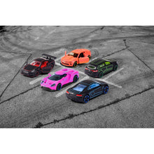 Încarcă imaginea în Galerie, Majorette Set 5 Masinute Metalice de Curse

