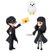 Încarcă imaginea în Galerie, Harry Potter Set 2 Figurine Harry Potter si Cho Chang
