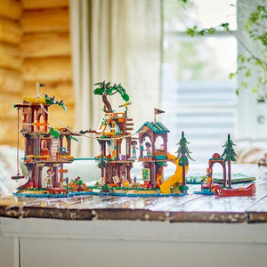 Lego Friends Casa din Copac din Tabara de Aventuri