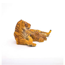 Încarcă imaginea în Galerie, Papo Animale Salbatice Figurina Tigru cu 3 Pui
