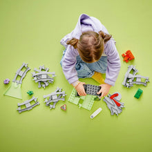 Încarcă imaginea în Galerie, Lego Duplo Set De Extindere Tunel cu Sine de Cale Ferata
