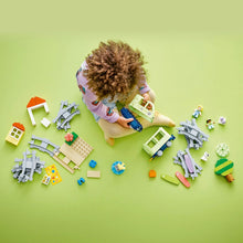 Încarcă imaginea în Galerie, Lego Duplo Tren de Aventura Interactiv
