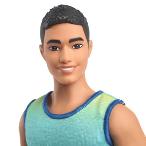 Barbie Fashionistas Baiat Brunet cu Maiou si Pantaloni Scurti