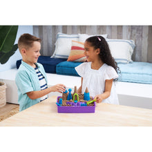 Încarcă imaginea în Galerie, Kinetic Sand Set Regatul Nisipului de Plaja
