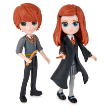 Încarcă imaginea în Galerie, Harry Potter Wizarding World Magical Set 2 Figurine Ron si Ginny Weasley
