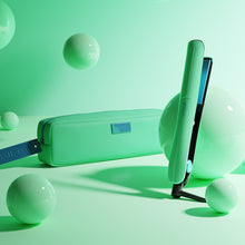 Încarcă imaginea în Galerie, GHD Gold Jelly Mint Ceramica Ultra Gloss Styling - Placa de Par Profesionala
