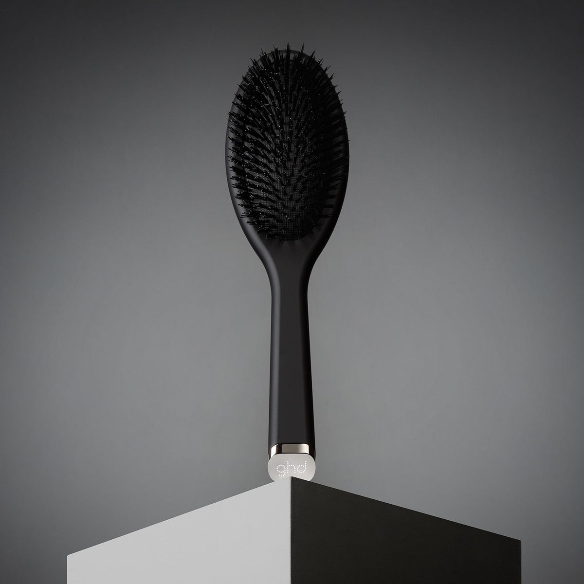 GHD The Dresser Oval Dressing Brush Perie Anti-Static pentru Descurcare