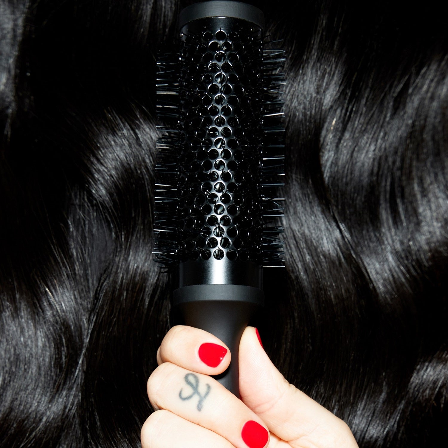 GHD The Blow Dryer 45mm Perie Ceramica Pentru Par Lung si Onduleuri Lejere