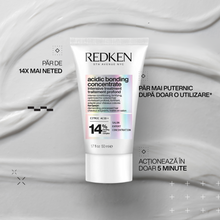 Încarcă imaginea în Galerie, Redken Pentru Par Deteriorat Set  - Leave-in 150ml Acidic Bonding 50ml si Pouch Holographic
