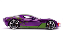 Încarcă imaginea în Galerie, Jada Toys Batman Masinuta Metalica Chevy Corvette Stingray 2009 si Figurina Joker
