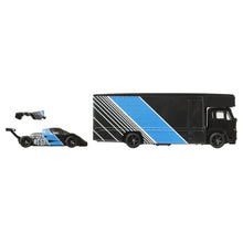 Încarcă imaginea în Galerie, Hot Wheels Transportator Sauber Mercedes C9 cu Masinuta Fleet Flyer
