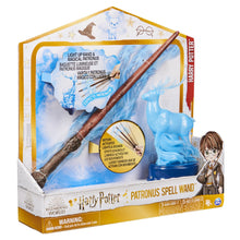 Încarcă imaginea în Galerie, Harry Potter Wizarding World Patronus Spell Wand Bagheta lui Harry 33cm
