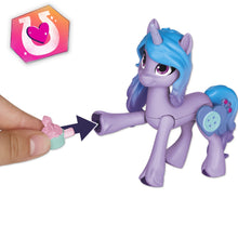 Încarcă imaginea în Galerie, My Little Pony Izzy Moonbow Petrecerea cu Ceai a Unicornilor
