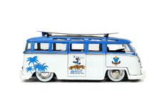 Încarcă imaginea în Galerie, Jada Toys Masina din Metal Volkswagen T1 Bus si Figurina Mickey Mouse
