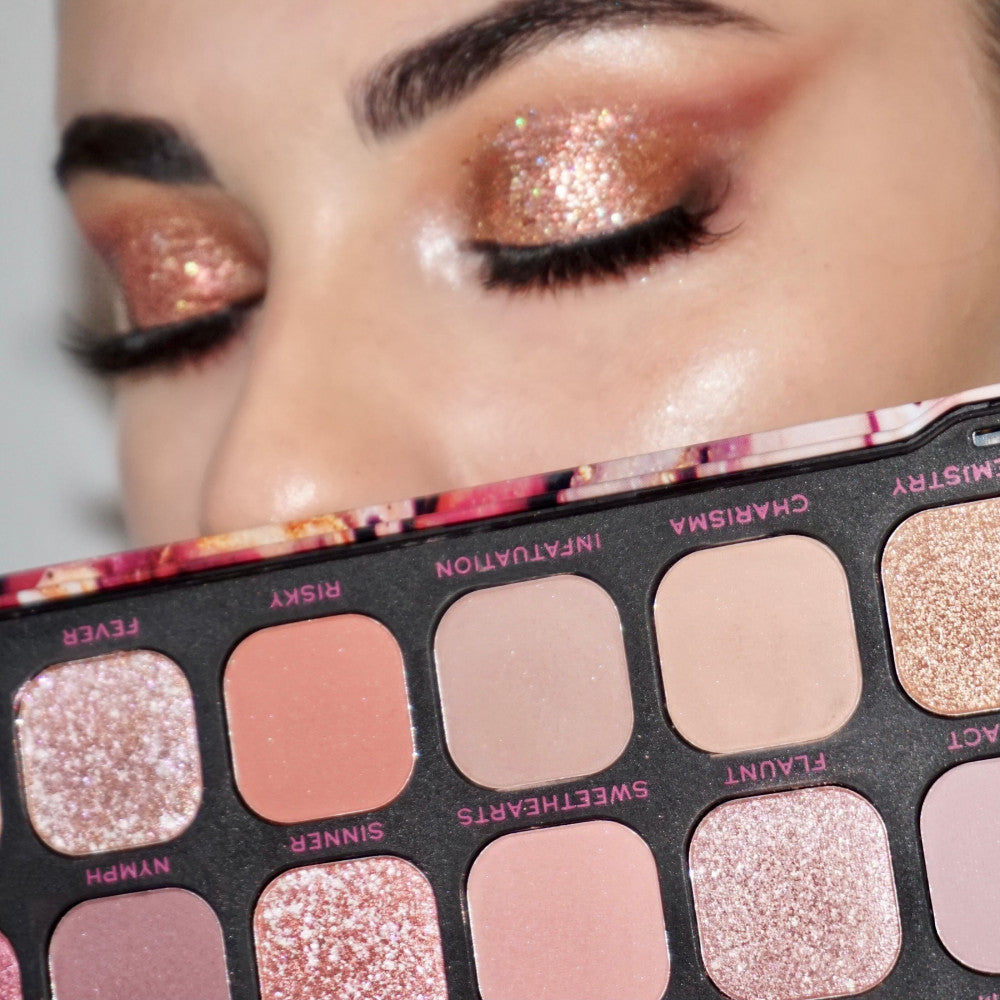 Makeup Revolution Forever Flawless Allure - Paleta Fard de Ochi