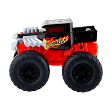 Încarcă imaginea în Galerie, Hot Wheels Monster Truck Roarin Wreckers Bone Shaker cu Functii si Sunete
