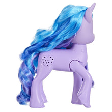 Încarcă imaginea în Galerie, My Little Pony See Your Sparkle Figurina Izzy Moonbow 15cm
