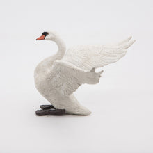 Încarcă imaginea în Galerie, Papo Animale Salbatice Figurina Lebada Alba

