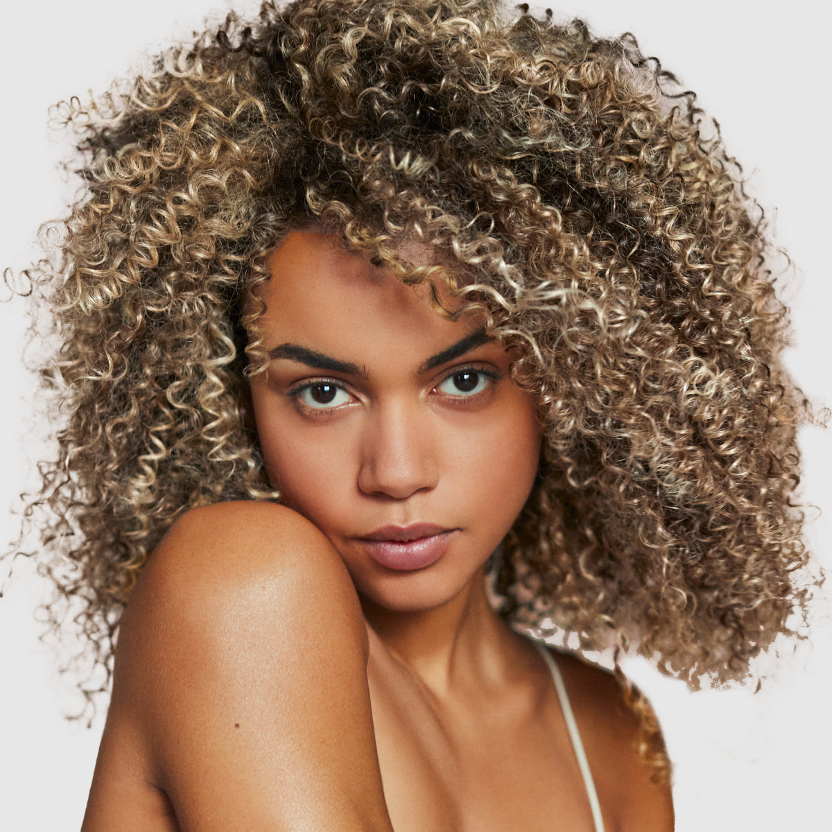 Kerastase Blond Absolu L'Huile Cicagloss - Ulei Pentru Par Blond 30ml - Beauty Lounge