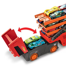 Încarcă imaginea în Galerie, Hot Wheels Mega Transportatorul de Masini
