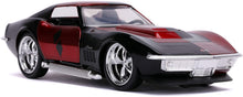 Încarcă imaginea în Galerie, Jada Toys Masina Metalica Harley Quinn 1969 Corvette Stingray
