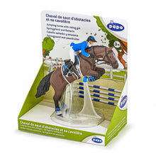 Încarcă imaginea în Galerie, Papo Rase de Cai si Ponei Figurina Cal Sarind cu Jocherita
